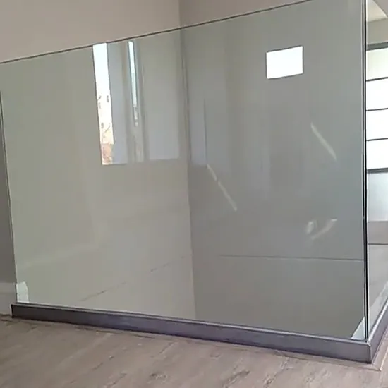 Prima 低価格バルコニー アルミニウム U チャンネル強化ガラス手すり